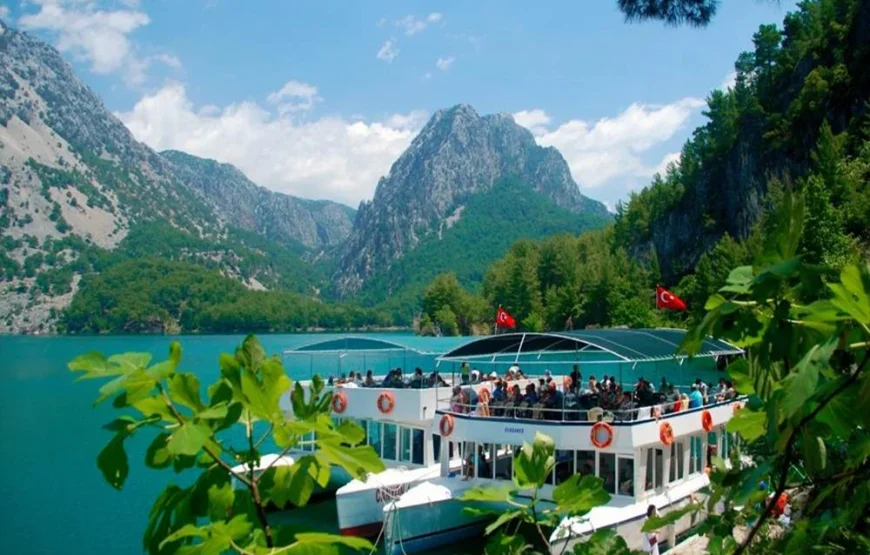 Green Canyon Boat with Lunch, Soft Drinks