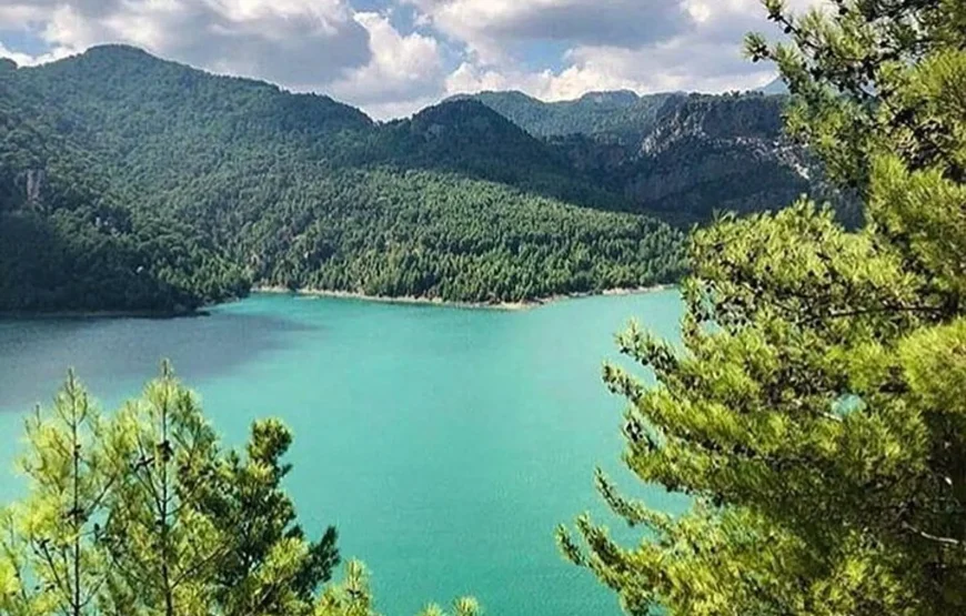 Jeep Safari & Green Lake Tour